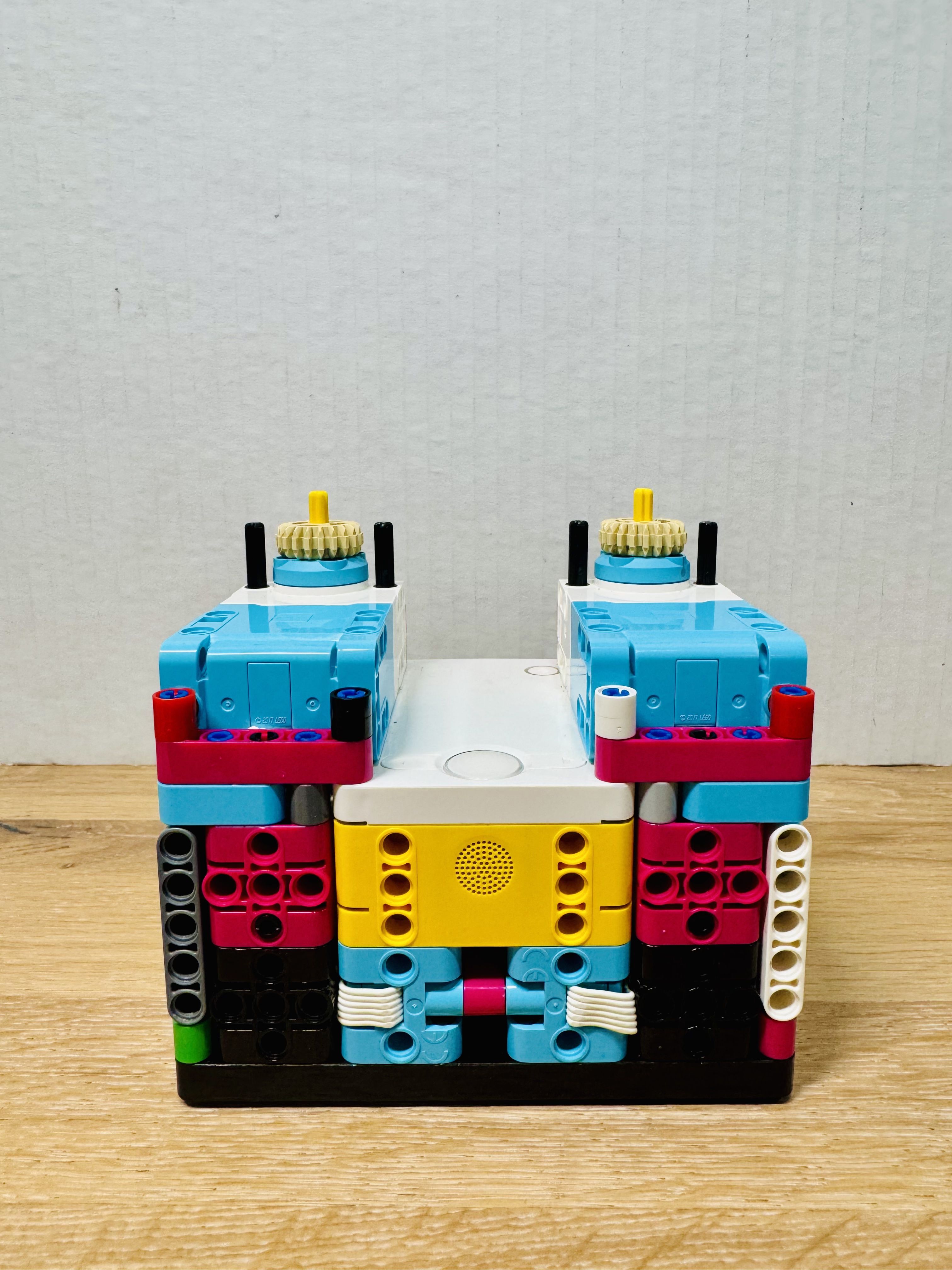 Robot design: detailed view